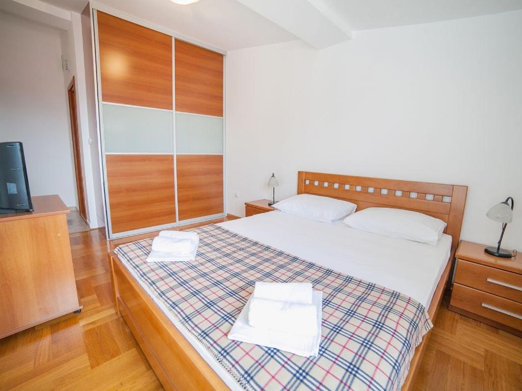 Apartments Ivan Petrovac Kültér fotó